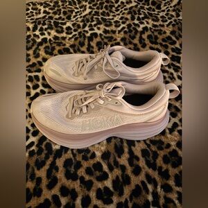 Hoka Women's Bondi 8 Light Purple Athletic Shoes size 8B